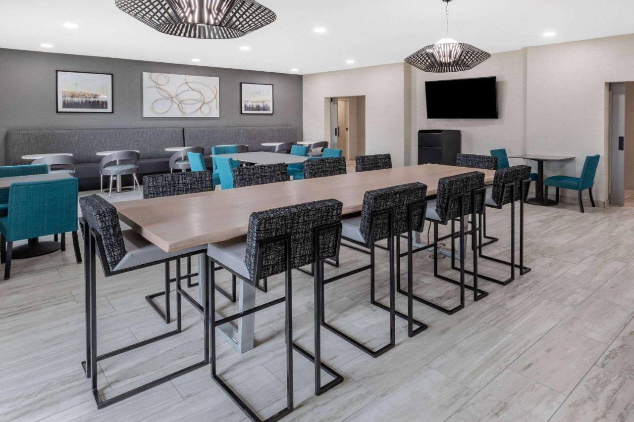 La Quinta Inn & Suites By Wyndham Ardmore Zewnętrze zdjęcie