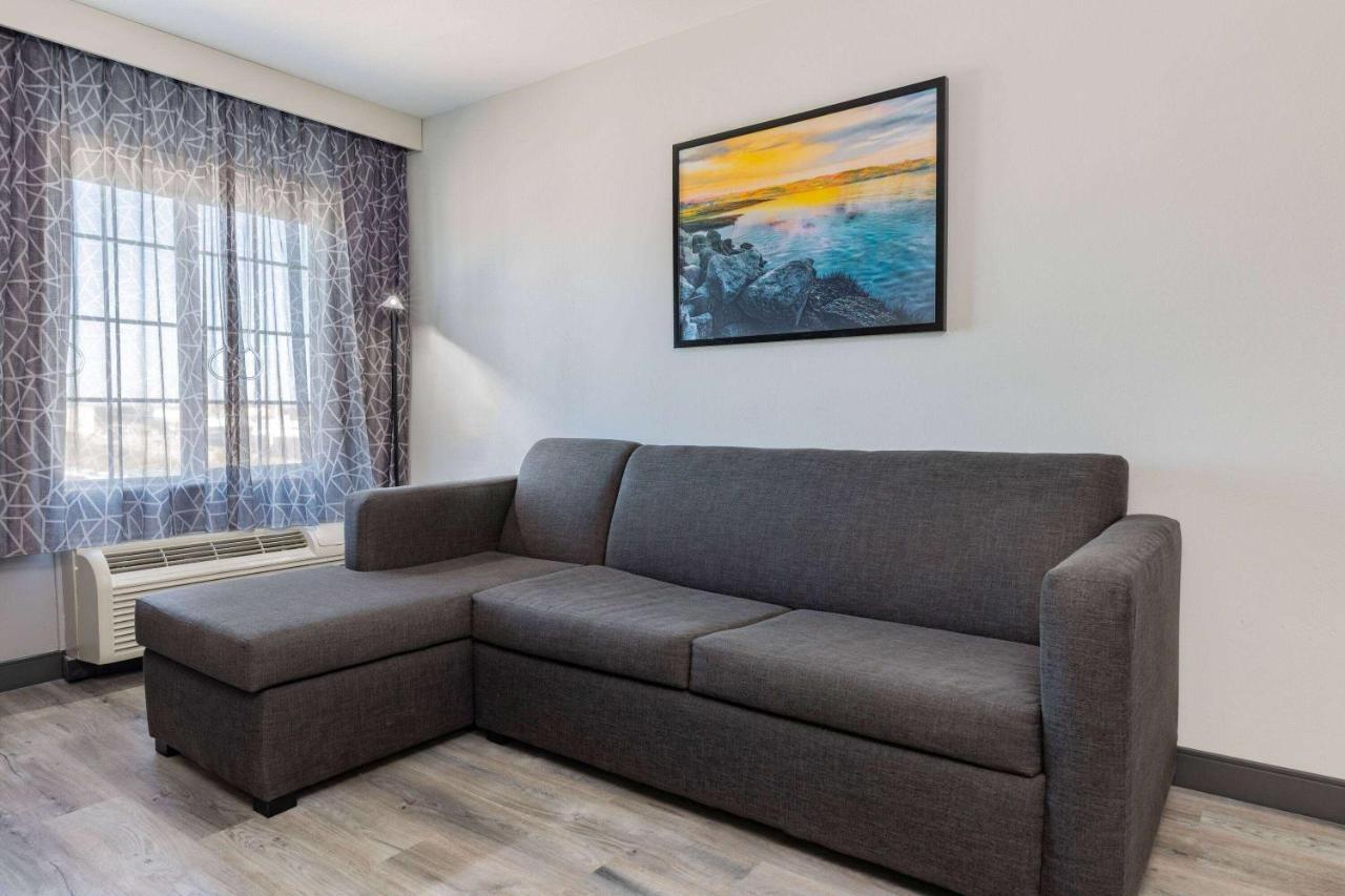 La Quinta Inn & Suites By Wyndham Ardmore Zewnętrze zdjęcie