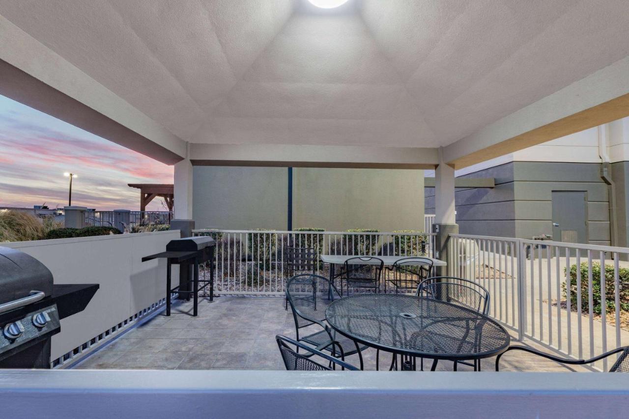 La Quinta Inn & Suites By Wyndham Ardmore Zewnętrze zdjęcie